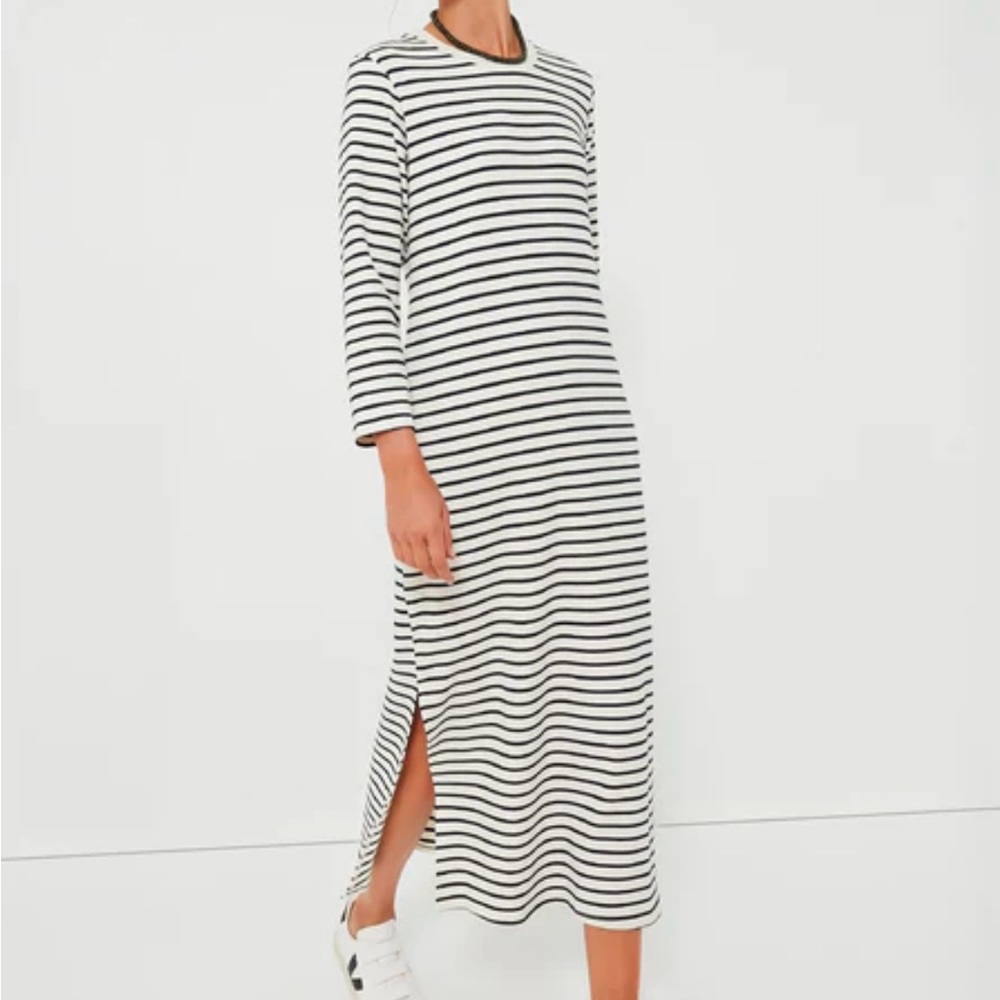 Pomander Place Black and White Long Sleeve Crew Neck Shirt Dress